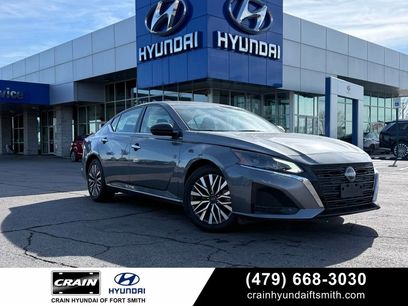 Used 2024 Nissan Altima 2.5 SV