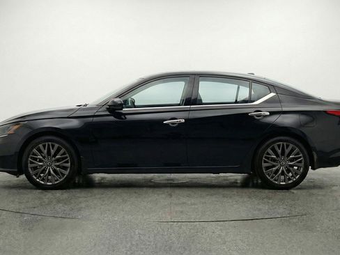 Used 2025 Nissan Altima 2.5 SV image 5