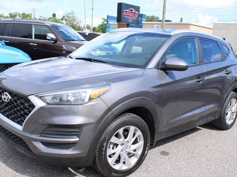 Used 2020 Hyundai Tucson Value FWD image 2