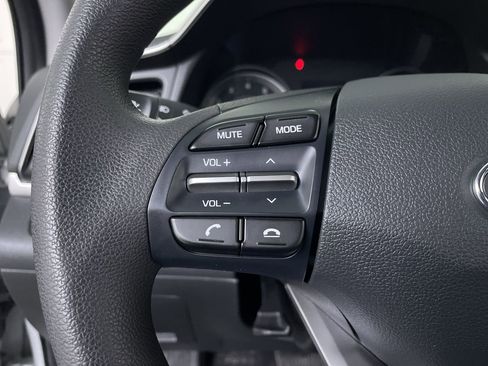 Used 2019 Hyundai Elantra SE w/ Cargo Package image 24