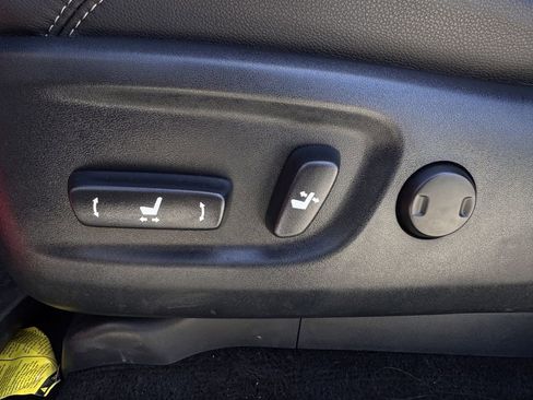 Used 2023 Toyota 4Runner SR5 Premium w/ Moonroof Package image 25