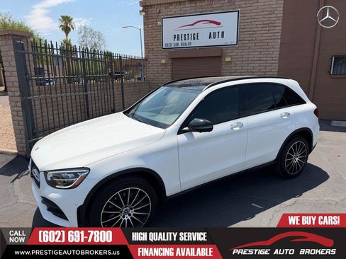 Used 2021 Mercedes-Benz GLC 300 w/ AMG Line image 4