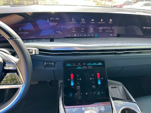 Certified 2025 Cadillac Escalade IQ Luxury 2 w/ LPO, Premium Carpet Package AWD/4WD image 26