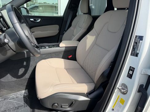 New 2026 Volvo XC60 B5 Core AWD/4WD image 5
