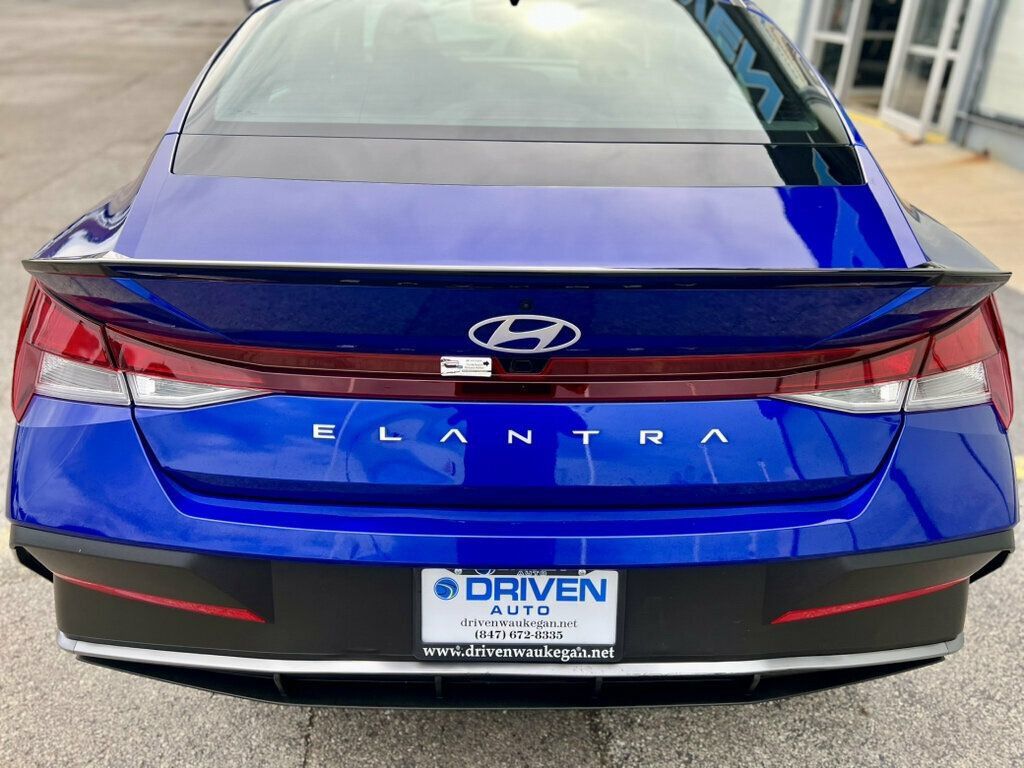 Used 2026 Hyundai Elantra Sport w/ Cargo Package FWD image 9