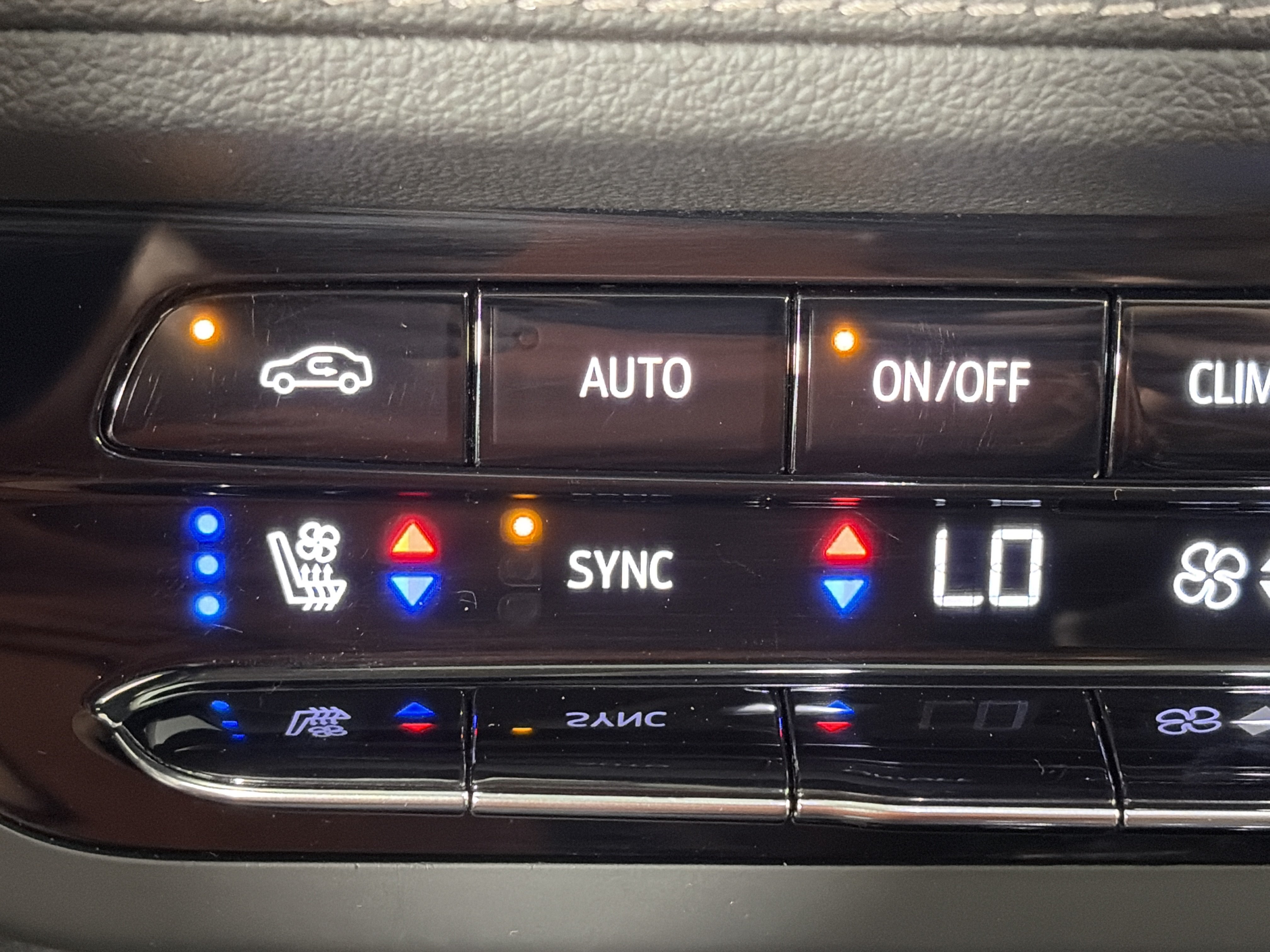 Certified 2023 Buick Envision Avenir AWD/4WD image 27