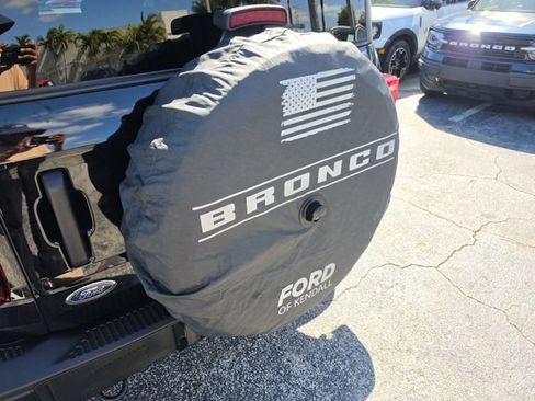Used 2024 Ford Bronco Black Diamond image 5