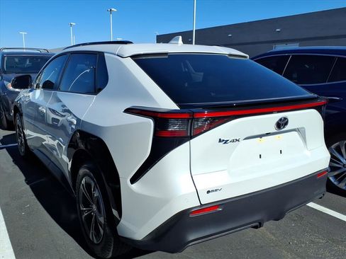 Certified 2025 Toyota bZ4X FWD image 4
