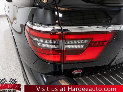 Used 2021 Nissan Armada Platinum image 9