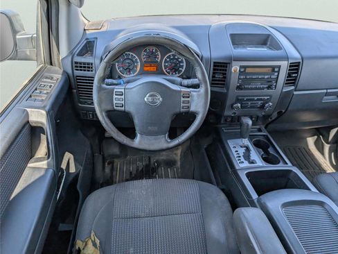 Used 2011 Nissan Titan SV w/ SV Value Truck Pkg image 28