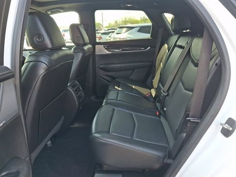 Used 2022 Cadillac XT5 Premium Luxury AWD/4WD image 10