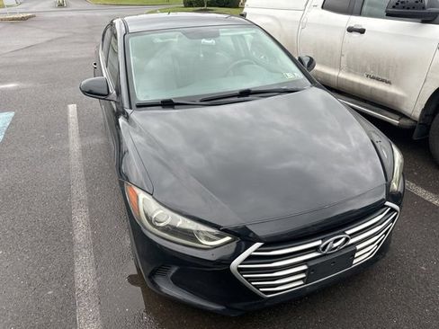 Used 2017 Hyundai Elantra SE FWD image 17