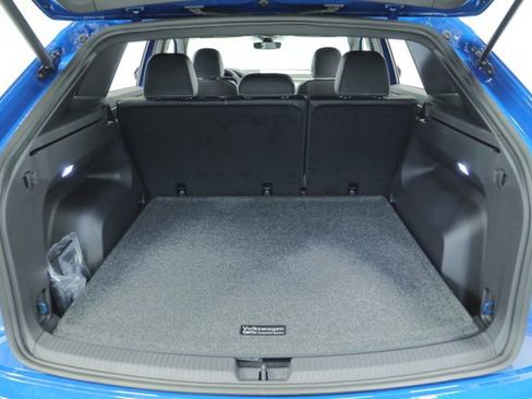 New 2026 Volkswagen Atlas Cross Sport SE FWD image 33