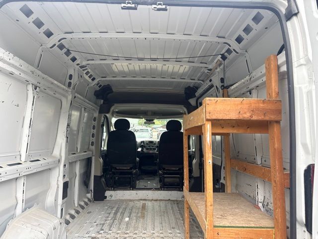 Used 2020 RAM ProMaster 2500 w/ Interior Convenience Group FWD image 8
