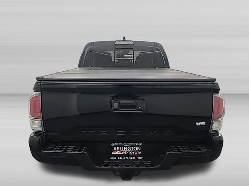Used 2022 Toyota Tacoma TRD Off-Road w/ Technology Package AWD/4WD image 5