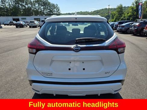 Used 2024 Nissan Kicks SV FWD image 8