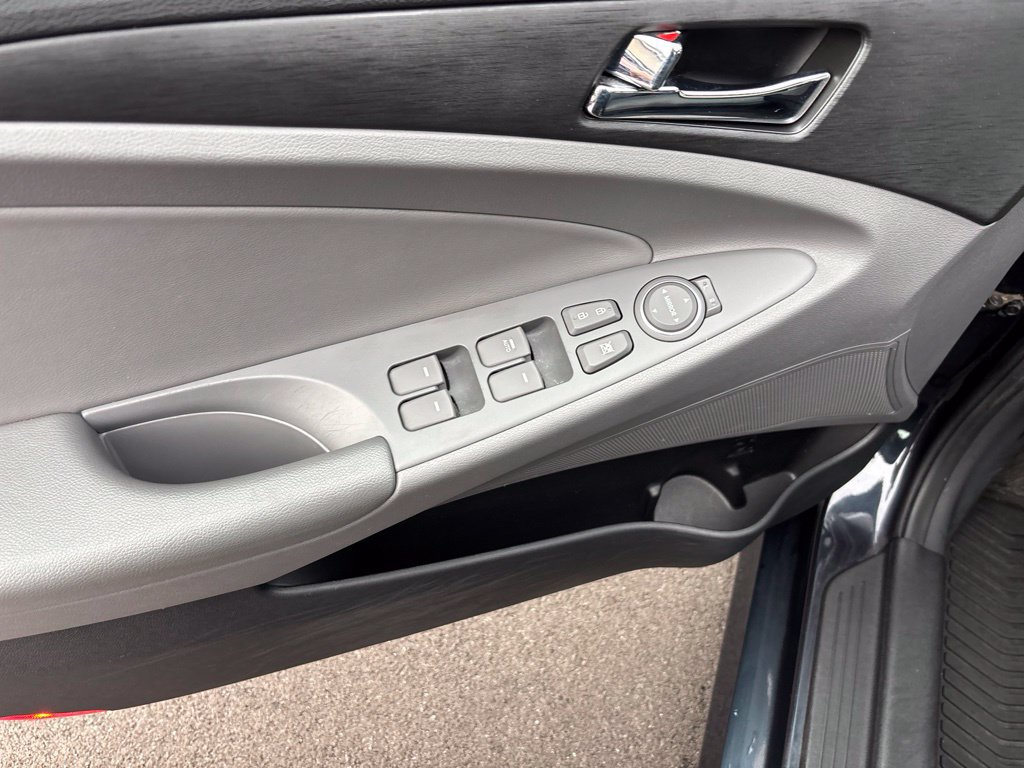 Used 2014 Hyundai Sonata GLS w/ Popular Equipment Group 2 FWD image 12