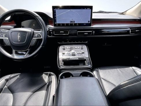 Certified 2022 Lincoln Nautilus Reserve FWD image 9