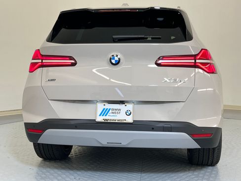 Used 2026 BMW X3 xDrive30i w/ Premium Package AWD/4WD image 9