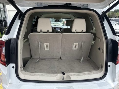 Used 2023 GMC Acadia Denali AWD/4WD image 9