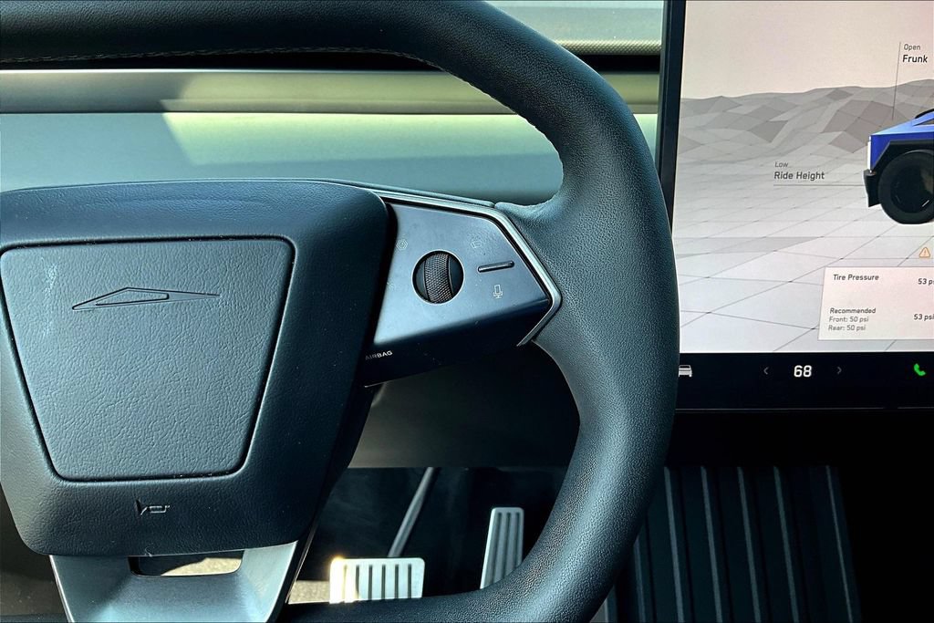 Used 2024 Tesla Cybertruck AWD Crew Cab image 12