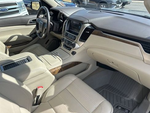 Used 2019 GMC Yukon Denali image 33