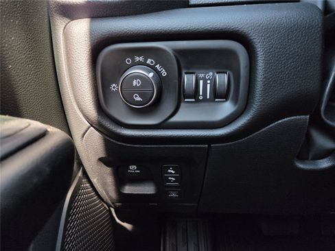 New 2026 RAM 1500 Big Horn AWD/4WD image 32