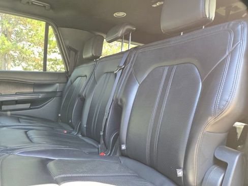 Used 2021 Ford Expedition Max Limited AWD/4WD image 10