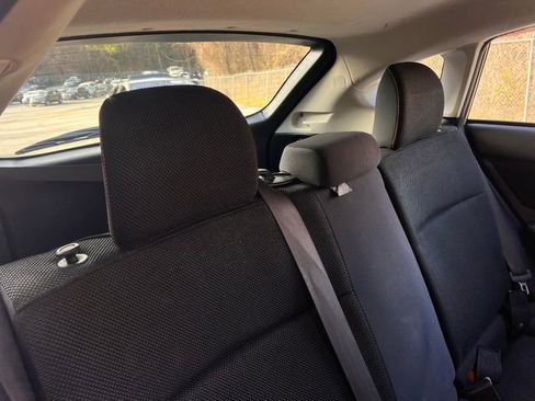 Used 2017 Subaru Crosstrek 2.0i Premium w/ Popular Package #2 image 29