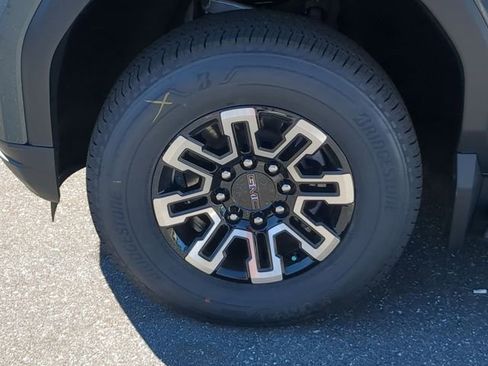 New 2026 GMC Sierra EV Elevation image 15