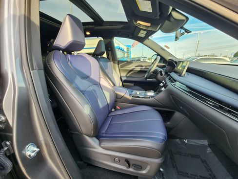 Used 2026 INFINITI QX60 Sport w/ Dark Cargo Package image 14