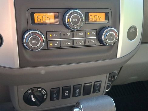 Used 2019 Nissan Frontier SV w/ Value Truck Package AWD/4WD image 15