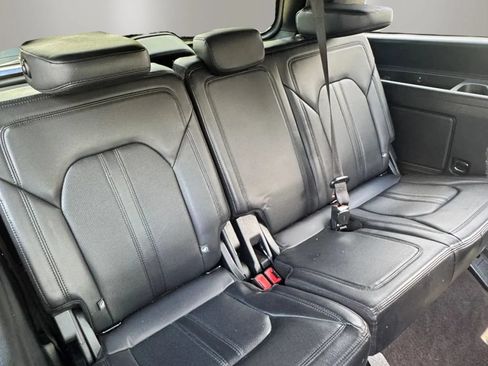 Used 2021 Ford Expedition Limited RWD image 24