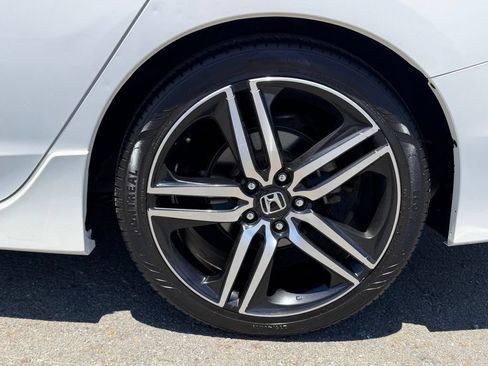 Used 2016 Honda Accord Sport image 11