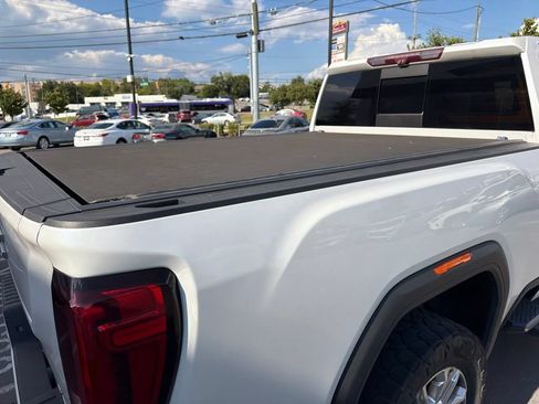 Used 2022 GMC Sierra 2500 Denali w/ Denali Ultimate Package AWD/4WD image 7