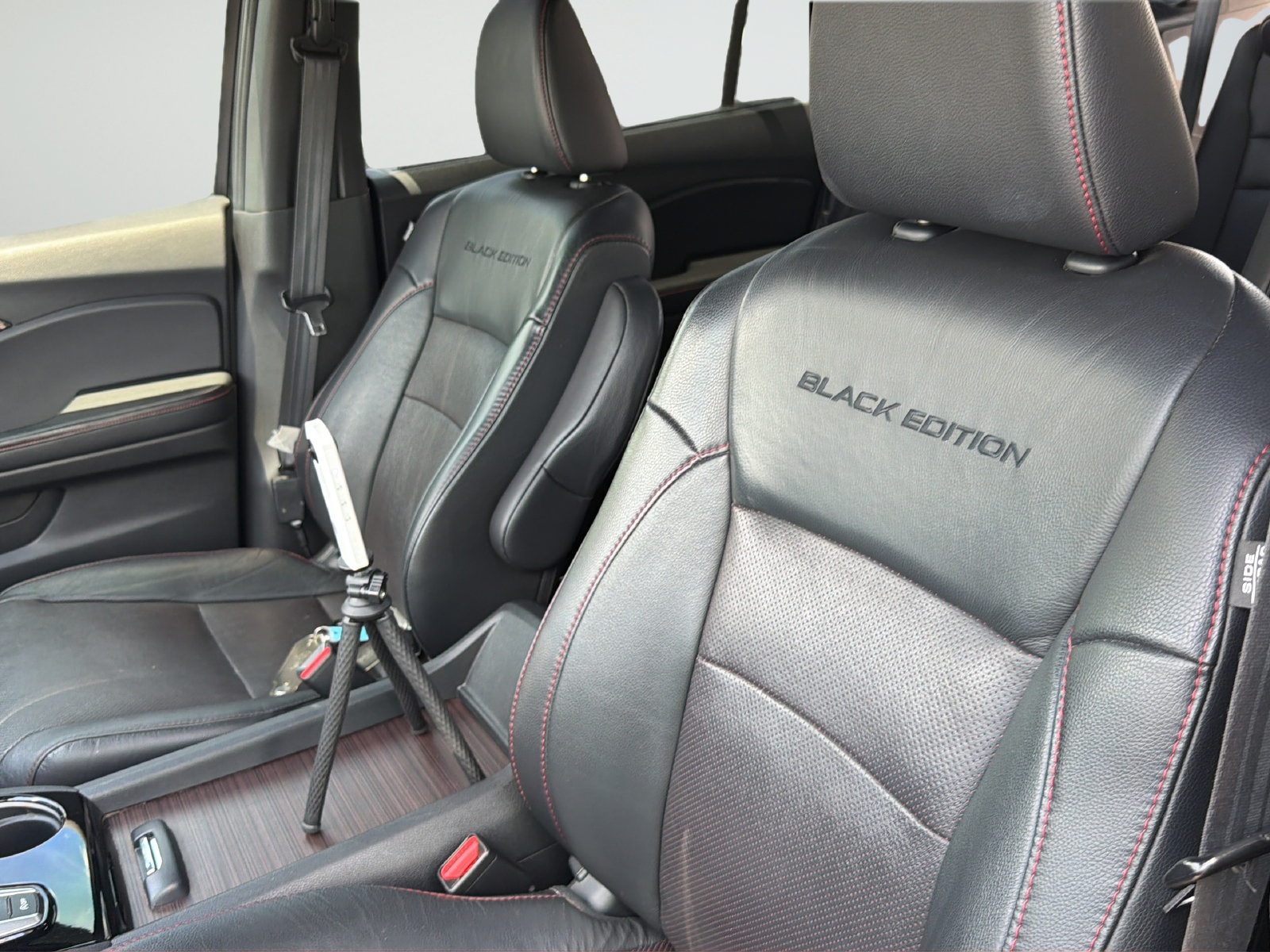 Used 2020 Honda Pilot Black Edition image 34