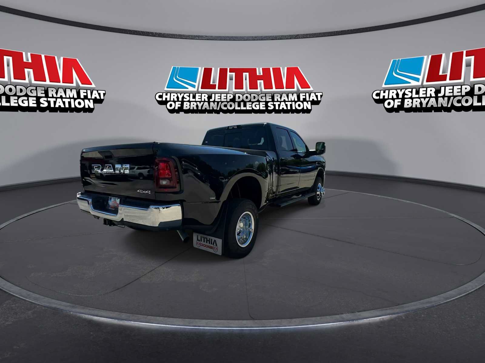 New 2026 RAM 3500 Tradesman AWD/4WD image 9