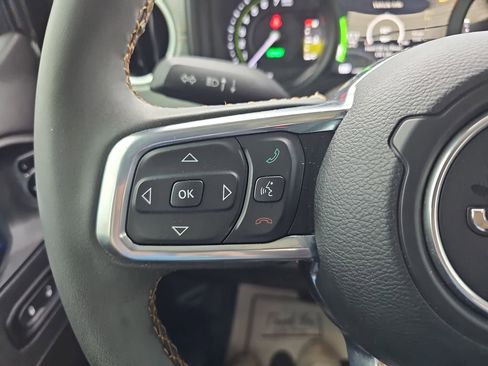 Used 2024 Jeep Wrangler Unlimited Sahara w/ Technology Group image 23