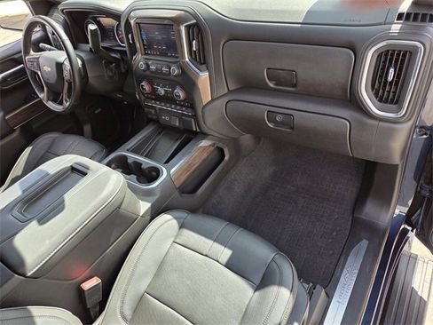 Used 2022 Chevrolet Silverado 1500 High Country w/ LPO, Dark Essentials Package image 16