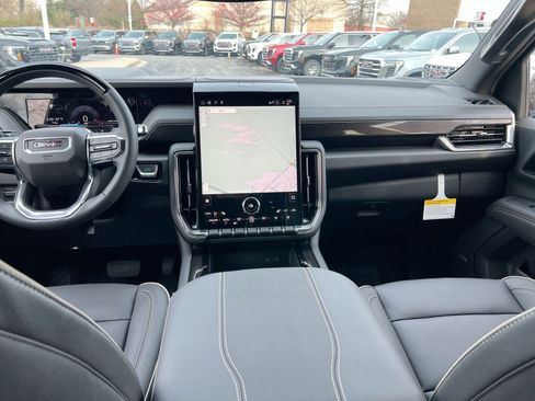 New 2026 GMC Yukon Elevation image 19