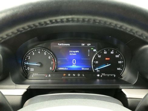 Used 2023 Ford Explorer XLT w/ Equipment Group 202A AWD/4WD image 16