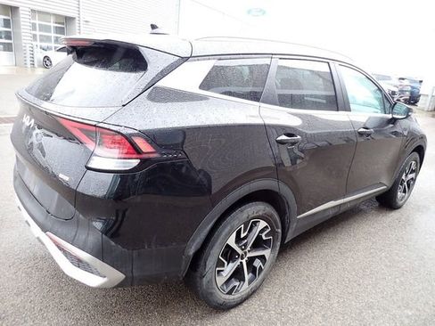 Certified 2023 Kia Sportage EX image 4