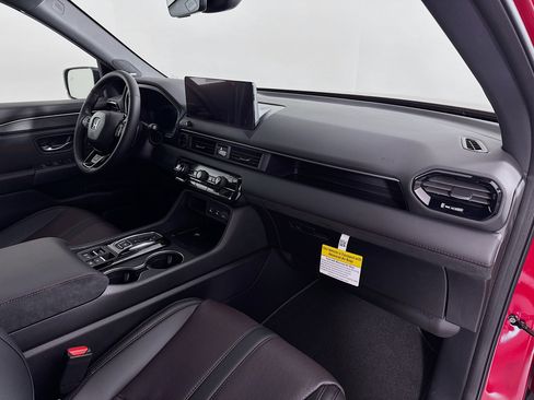 New 2026 Honda Pilot Black Edition image 32