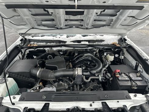 Used 2020 Toyota Tacoma TRD Sport image 10