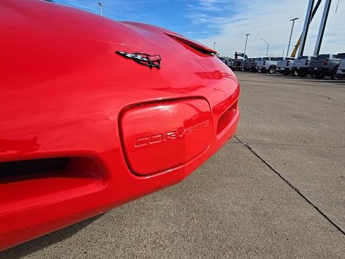 Used 2000 Chevrolet Corvette Convertible w/ Memory Pkg image 36