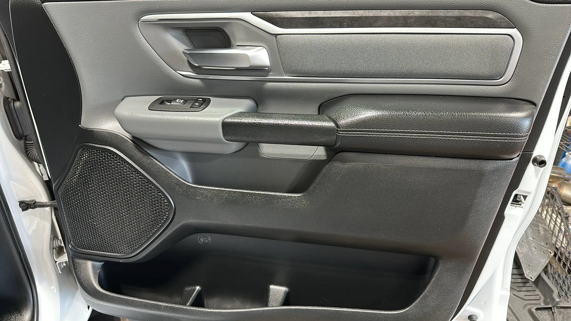 Used 2020 RAM 1500 Big Horn AWD/4WD image 17