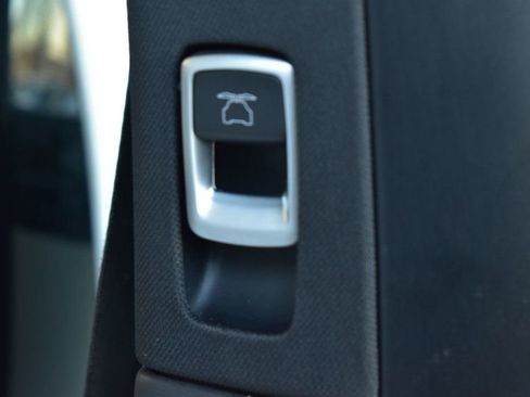 Used 2016 Tesla Model X 75D image 30