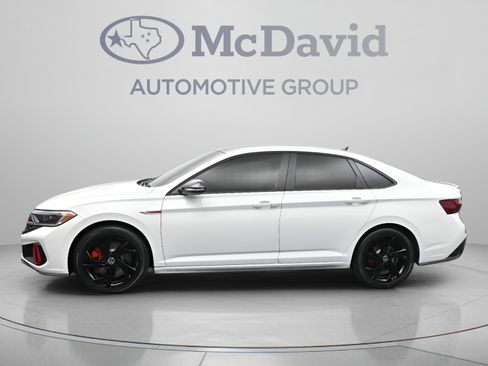 Used 2023 Volkswagen Jetta GLI Autobahn w/ GLI Black Package FWD image 5