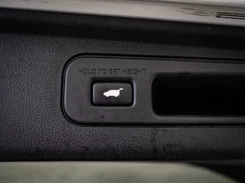 Used 2018 Honda Odyssey Elite image 23