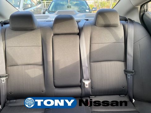 Used 2024 Nissan Altima 2.5 S FWD image 37